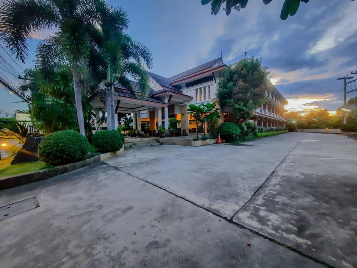 Ariya Inn Chiangrai Chiang Rai Exterior foto